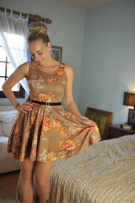 Leggy chick Hayley Marie Coppin strips to her flesh colored nylons and heels