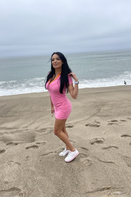 ATK Galleria performed by Anissa Kate Sex Gallery